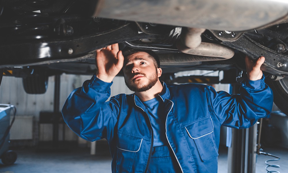Why Vehicle Owners Prefer Professional Cooling Maintenance for Consistent Interior Comfort Levels